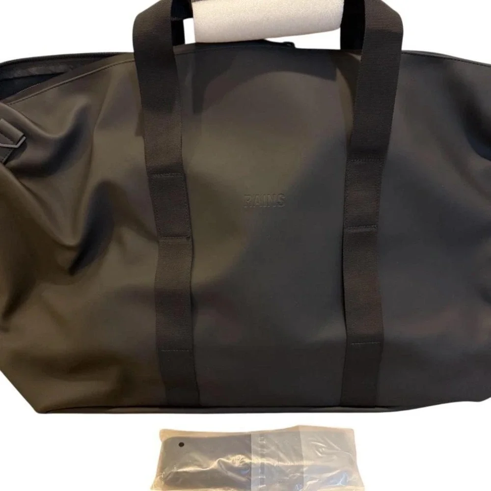 Rains weekend bag
